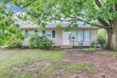 7362 Lebanon Avenue, Reynoldsburg, OH 43068 - Photo 1