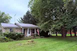 1864 Roberta Dr, Newark, OH 43056 - Photo 1