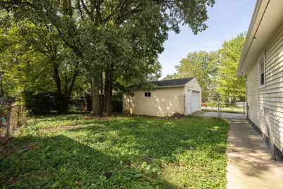 156 E Center Street, London, OH 43140 - Photo 37