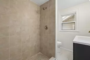 335 E Weber Rd, Columbus, OH 43202 - Photo 25