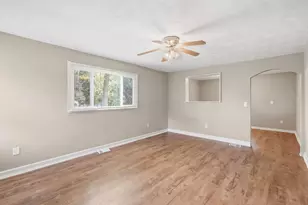 2297 Albert Ave, Columbus, OH 43224 - Photo 15