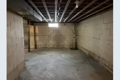 314 Station Street E, Ashville, OH 43103 - Photo 9