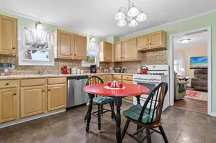 396 N Orchard St, Logan, OH 43138 - Photo 7