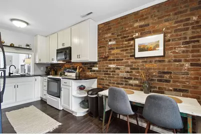 2815 Chateau Circle S #38, Columbus, OH 43221 - Photo 3