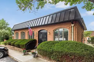 2815 Chateau Cir S, Columbus, OH 43221 - Photo 27