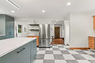 2047 McCoy Rd, Upper Arlington, OH 43220 - Photo 17