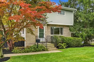 2047 McCoy Rd, Upper Arlington, OH 43220 - Photo 3