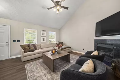 4398 Resaca Drive, Grove City, OH 43123 - Photo 7