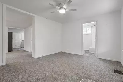663 E Mound Street, Circleville, OH 43113 - Photo 5