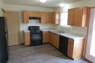4032 Grayson Dr, Obetz, OH 43207 - Photo 7
