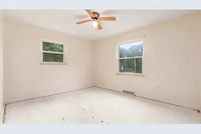 2610 Robin Court, Zanesville, OH 43701 - Photo 17