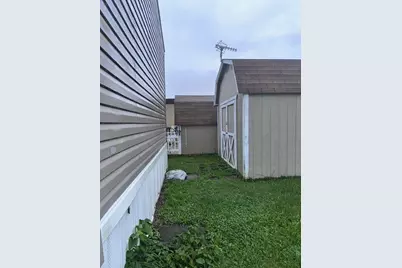 2445 Columbus Lancaster Road NW #375, Lancaster, OH 43130 - Photo 9