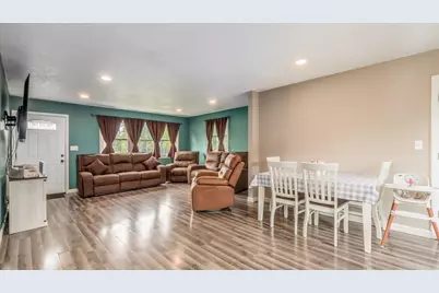 5541 Ridgewood Drive, Cambridge, OH 43725 - Photo 9