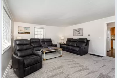 226 W Columbus Street, Nelsonville, OH 45764 - Photo 5