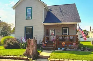 143 S Chester St, West Jefferson, OH 43162 - Photo 1