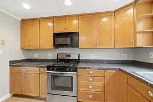 6567 Skywae Dr, Columbus, OH 43229 - Photo 9