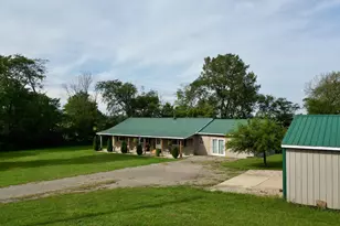 593 Clark Ln, Frankfort, OH 45628 - Photo 5