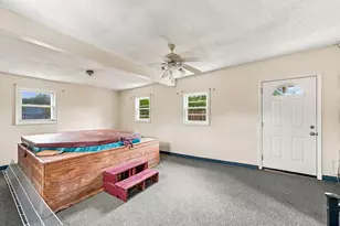 1736 Rebecca St, Columbus, OH 43219 - Photo 25