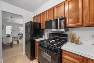 253 E Kossuth St, Columbus, OH 43206 - Photo 23