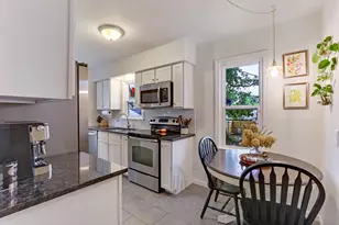 639 E Jeffrey Pl, Columbus, OH 43214 - Photo 9
