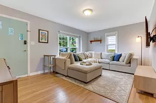 639 E Jeffrey Pl, Columbus, OH 43214 - Photo 5