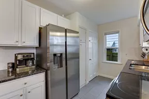 639 E Jeffrey Pl, Columbus, OH 43214 - Photo 11