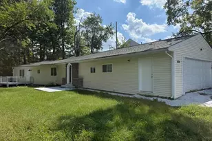 1404 S Waggoner Rd, Reynoldsburg, OH 43068 - Photo 1