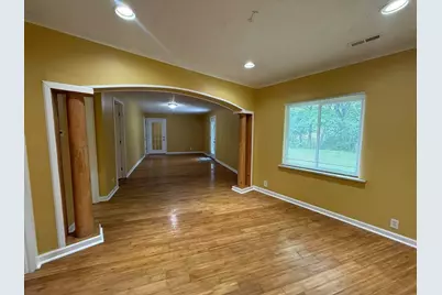 1404 S Waggoner Road, Reynoldsburg, OH 43068 - Photo 3