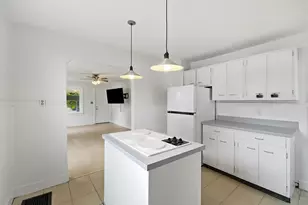1017 Weng Ave, Dayton, OH 45420 - Photo 17