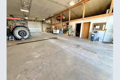 622 Pleasant Valley Road NW, Sugarcreek, OH 44681 - Photo 9