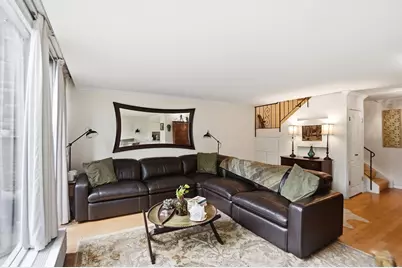 1000 Urlin Avenue #12, Grandview Heights, OH 43212 - Photo 5