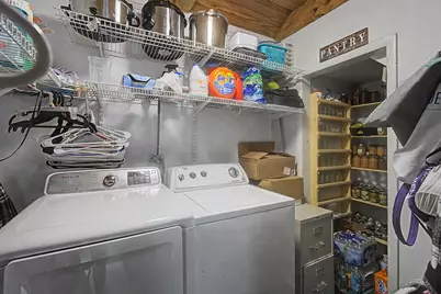 190 N 10th Street, Newark, OH 43055 - Photo 9
