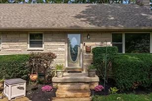 644 Beautyview Ct, Columbus, OH 43214 - Photo 5
