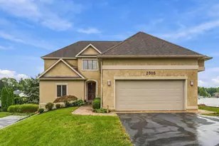 2305 Pawnee Dr, London, OH 43140 - Photo 1