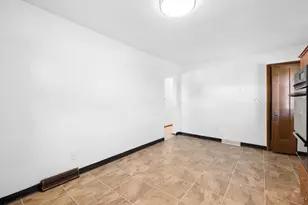 1076 Chestershire Rd, Columbus, OH 43204 - Photo 11