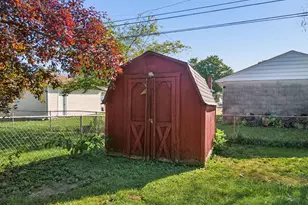 1076 Chestershire Rd, Columbus, OH 43204 - Photo 31