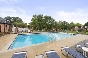 2866 Chateau Cir, Columbus, OH 43221 - Photo 29