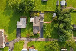 2448 Clarendon Ave, Zanesville, OH 43701 - Photo 19