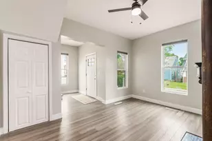 209 S Ogden Ave, Columbus, OH 43204 - Photo 11