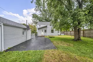 319 Canyon Dr S, Columbus, OH 43214 - Photo 51