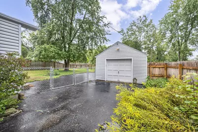 319 Canyon Drive S, Columbus, OH 43214 - Photo 3
