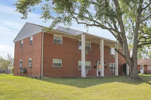 690 Kingsford Rd, Columbus, OH 43204 - Photo 3
