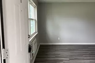 690 Kingsford Rd, Columbus, OH 43204 - Photo 33