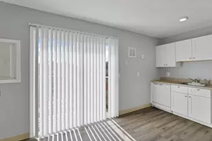 690 Kingsford Rd, Columbus, OH 43204 - Photo 23