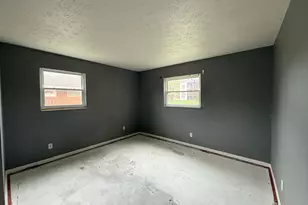 690 Kingsford Rd, Columbus, OH 43204 - Photo 79