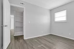 690 Kingsford Rd, Columbus, OH 43204 - Photo 19