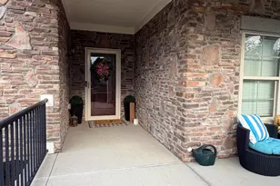 220 Wellspring Ln, Powell, OH 43065 - Photo 3