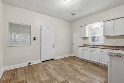 2117 Denune Avenue, Columbus, OH 43211 - Photo 7