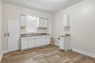 2117 Denune Ave, Columbus, OH 43211 - Photo 17