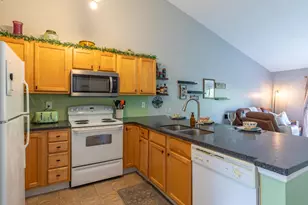6334 Edgecreek Ln, Columbus, OH 43231 - Photo 7
